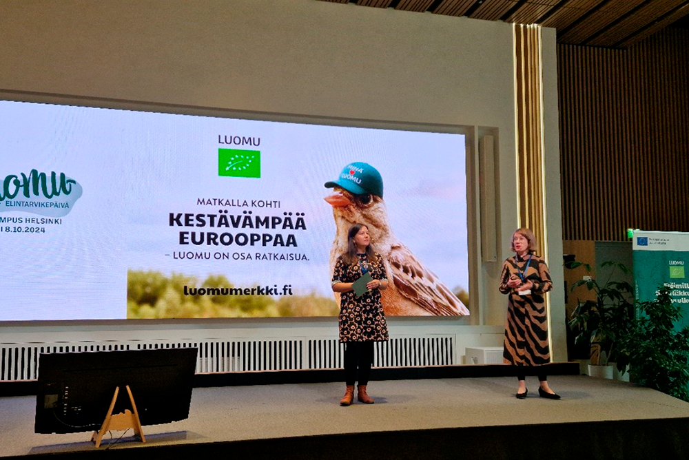 Vasemmalta Pro Luomun toiminnanjohtaja Aura Lamminparras ja Pro Luomun asiantuntija Heidi Haavisto-Meier