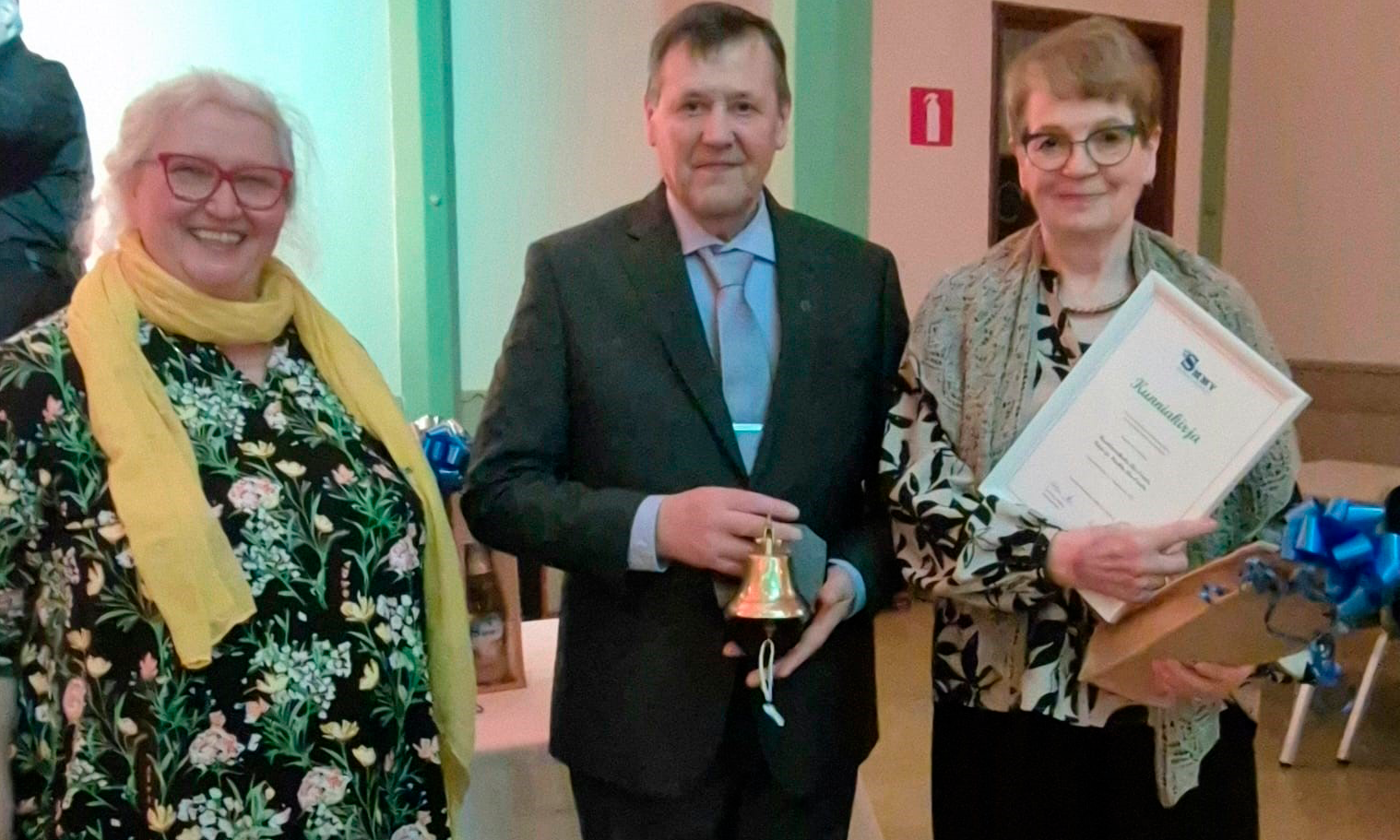 Vasemmalta Suomen maaseutumatkailuyrittäjät ry:n puheenjohtaja Maria Tigerstedt, Markku Ala-Orvola ja Raija Ala-Orvola. Kuva: Anne Mikkola